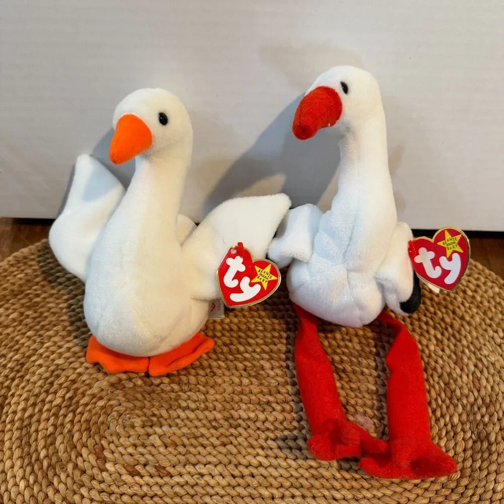 Ty Beanie Babies Gracie & Stilts MWMT w/ 2 Hard Acrylic Display Cases